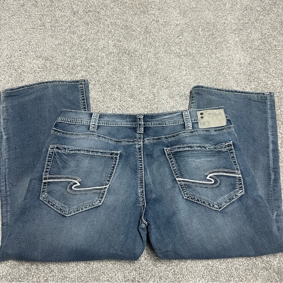 Silver Jeans Men’s 40x28 Zac Joga Medium Wash Blue Straight Relaxed Baggy Denim - Picture 10 of 10